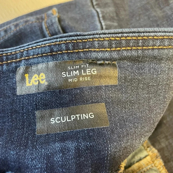 Lee Slim Fit Sculpting Jeans Slim Leg Mid Rise Pull On - Picture 7 of 9